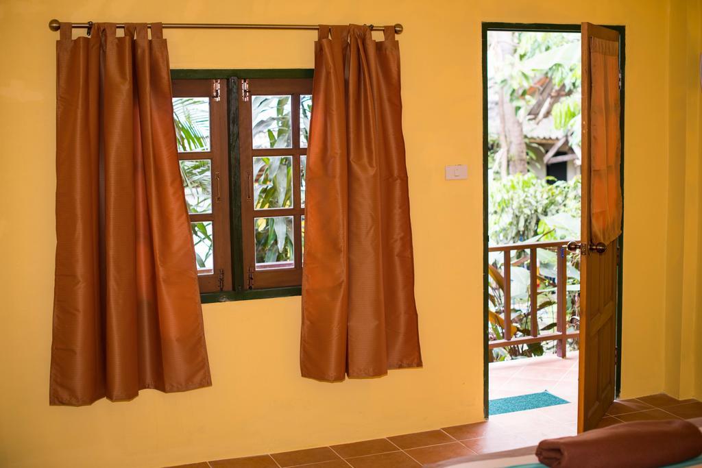 Janrassamee Home Stay Koh Chang Chambre photo